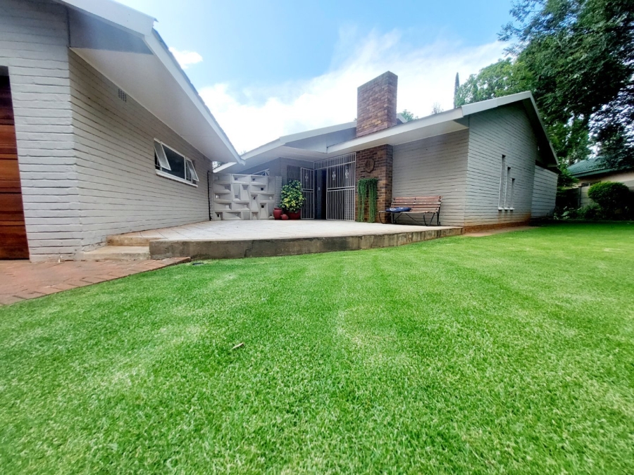 3 Bedroom Property for Sale in Flamwood North West